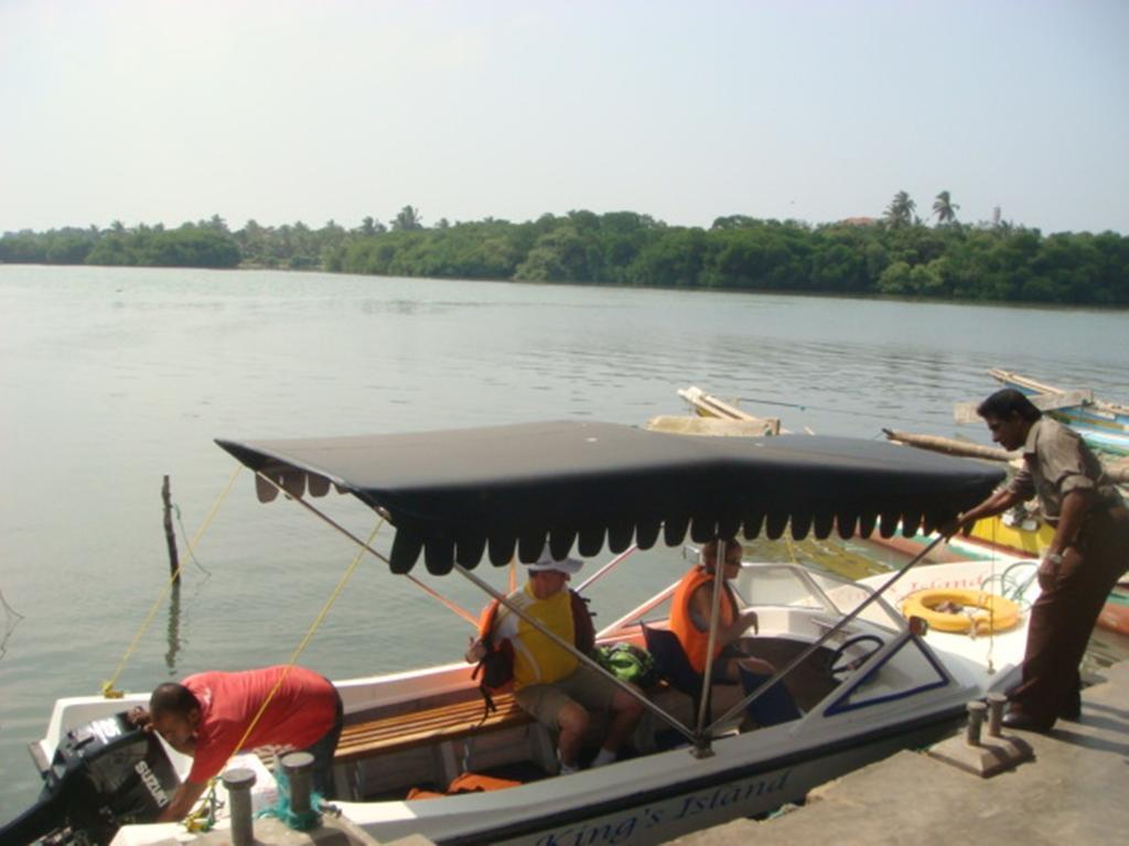 Randi Homestay In Negombo Exterior photo