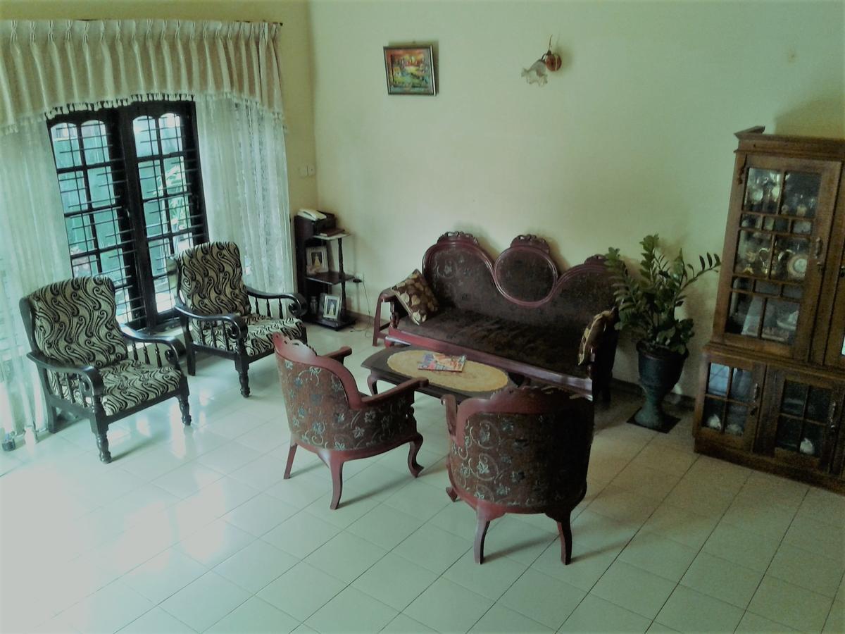 Randi Homestay In Negombo Exterior photo