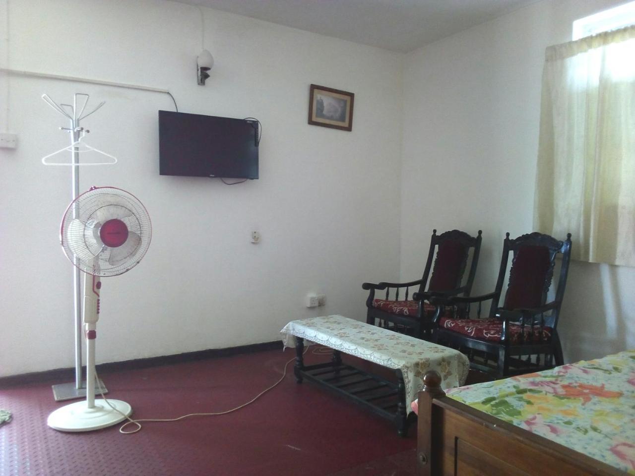 Randi Homestay In Negombo Exterior photo