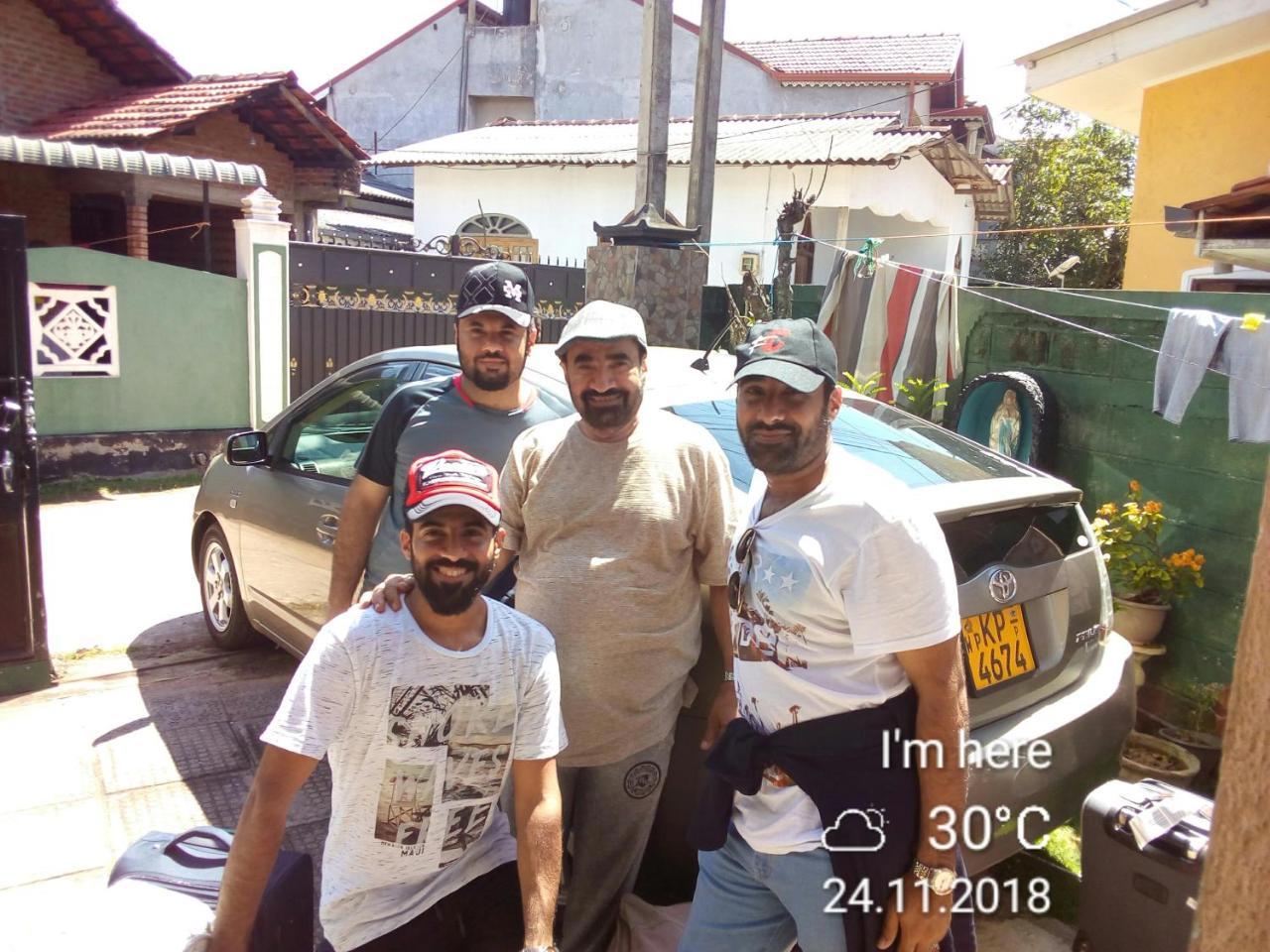 Randi Homestay In Negombo Exterior photo